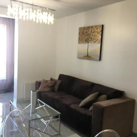 4-room Jacuzzi Lviv