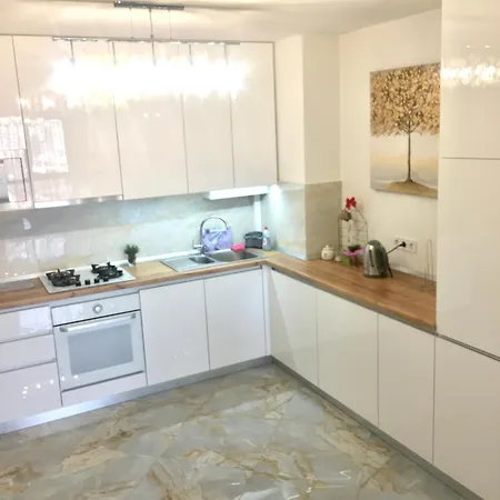 Modern 3-bedroom Jacuzzi Львів