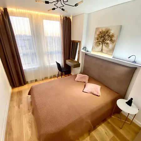 Daire Modern 3-bedroom Jacuzzi