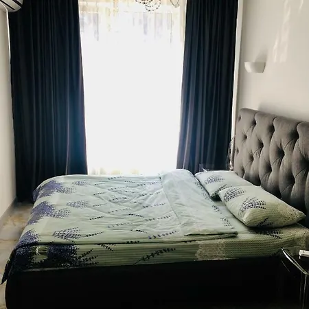 Modern 3-bedroom Jacuzzi * Львів