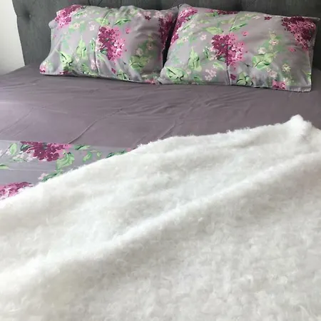 Modern 3-bedroom Jacuzzi 리비프